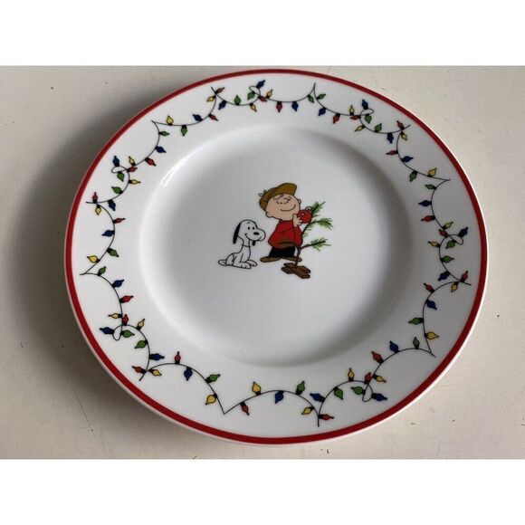 Peanuts Charlie Brown Snoopy Christmas Salad Plate The Whole Gang Ceramic NEW - Picture 1 of 7